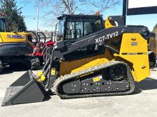 XCMG Official Xc7-TV12 Skid Steer Track Loader 1.36 Ton Small Skid Steer Loader for Sale